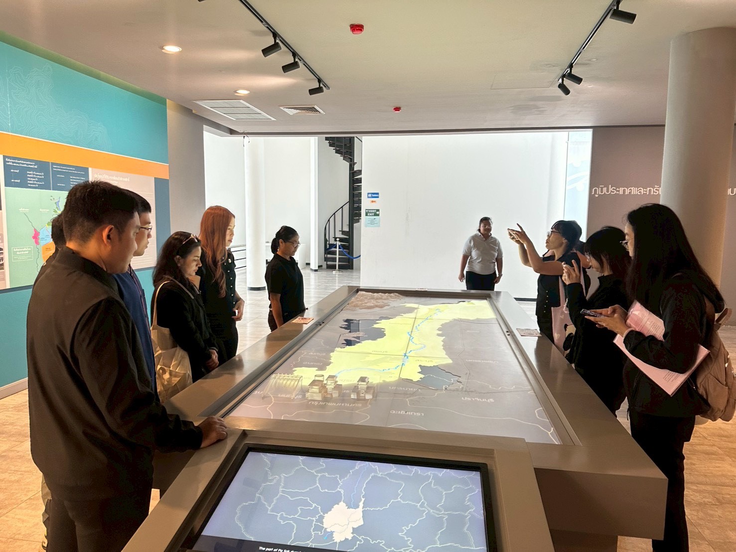 สำนักเสริมสร้างความเข้มแข็งชุมชน ลงพื้นที่ศึกษาดูงาน และแลกเปลี่ยนเรียนรู้การบริหารจัดการ และพัฒนาทรัพยากรในพื้นที่อย่างยั่งยืน จังหวัดสระบุรี