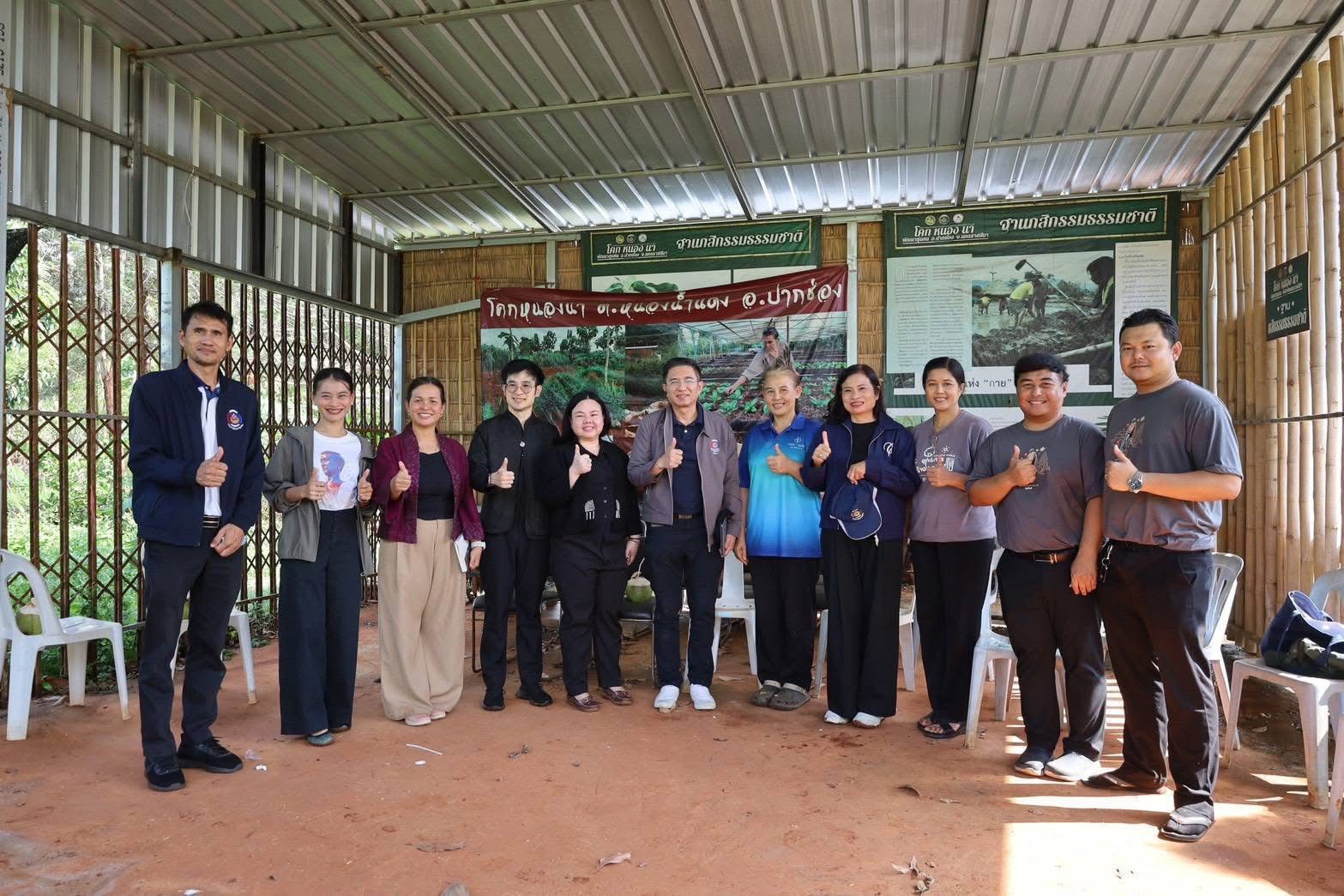 สำนักเสริมสร้างความเข้มแข็งชุมชน ลงพื้นที่ติดตามการพัฒนาศักยภาพกลุ่ม องค์กร และเครือข่าย เพื่อขับเคลื่อนตำบลเข้มแข็งตามหลักปรัชญาของเศรษฐกิจพอเพียง