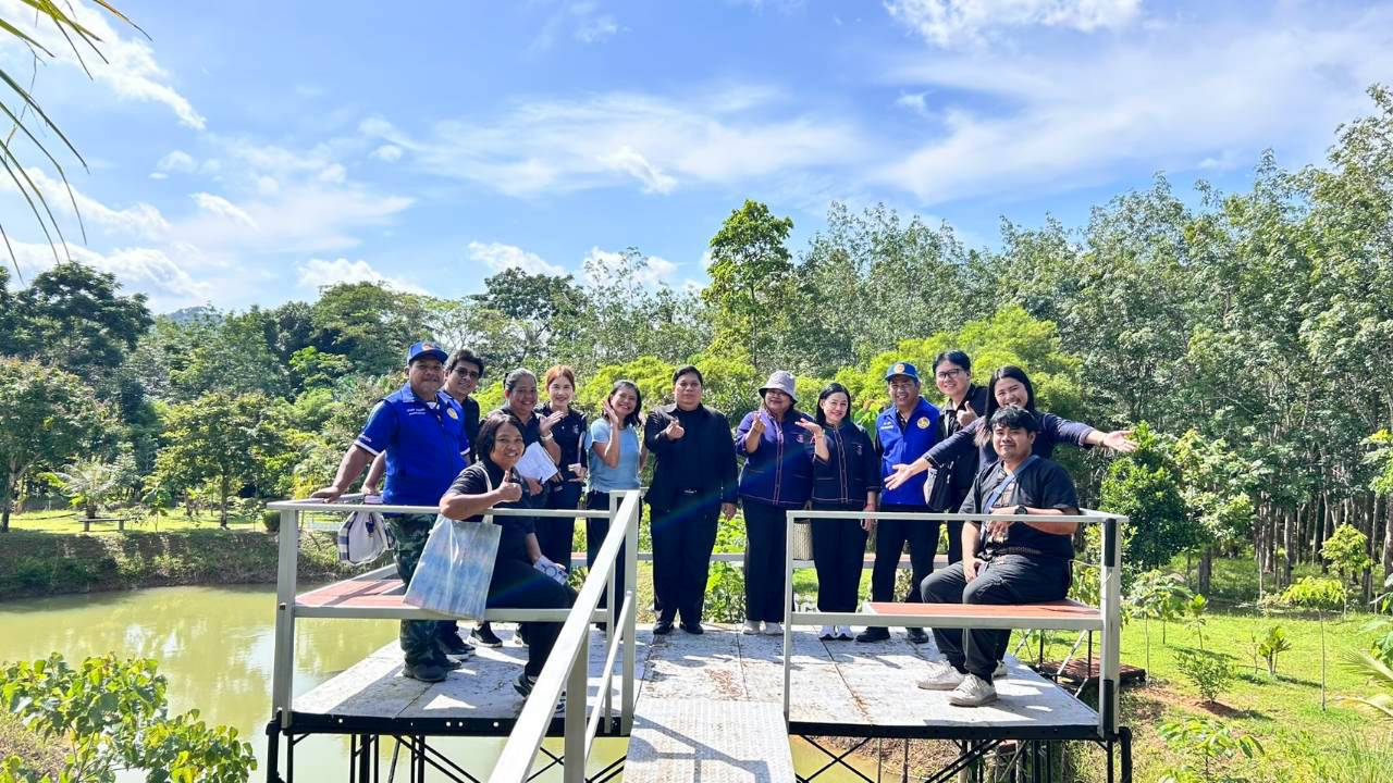พช. ลงพื้นที่จังหวัดพังงา ติดตามและหนุนเสริมการขับเคลื่อน “หมู่บ้านเศรษฐกิจพอเพียง”