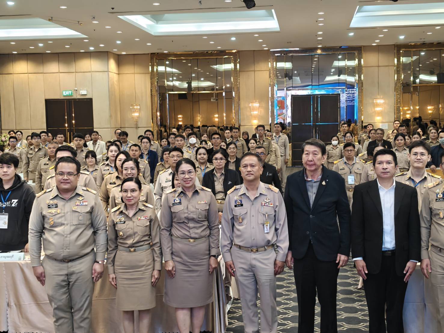 กรมการพัฒนาชุมชน ร่วมเสวนาขับเคลื่อนโครงการอันเนื่องมาจากพระราชดำริและปรัชญาของเศรษฐกิจพอเพียง มุ่งเป้าหมายการพัฒนาพื้นที่อย่างยั่งยืน