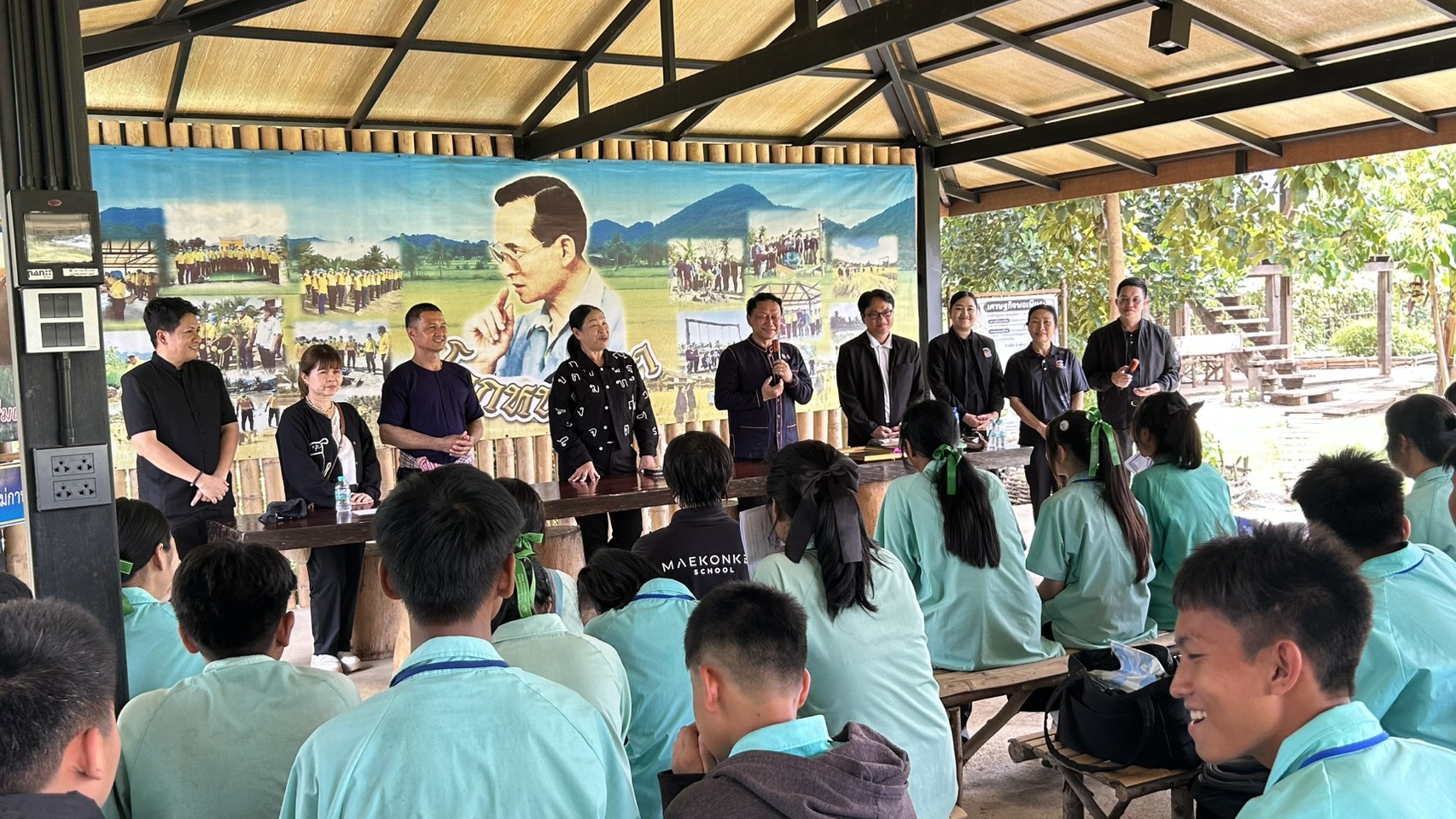📢 กรมการพัฒนาชุมชน ลงพื้นที่ติดตามสนับสนุนการดำเนินงานขจัดความยากจนและพัฒนาคนทุกช่วงวัยอย่างยั่งยืนในระดับพื้นที่ อำเภอแม่สอด จังหวัดตาก